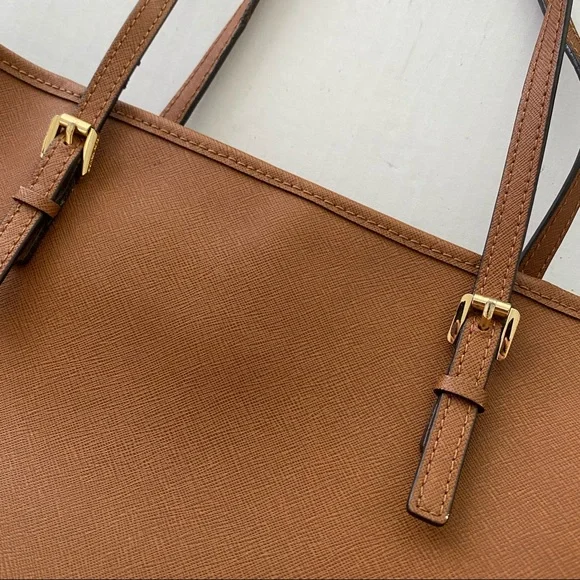 MICHAEL KORS Women’s O/S Camel Brown Medium Leather Tote Purse - Picture 7 of 12